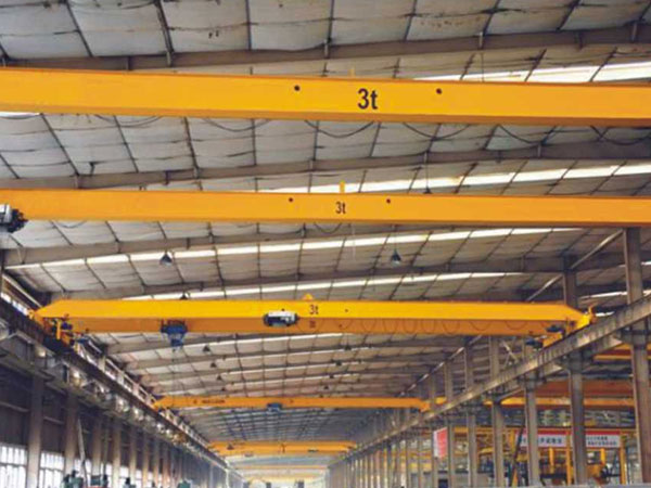 龍門吊吊臂是如何進(jìn)行伸縮調(diào)節(jié)的？